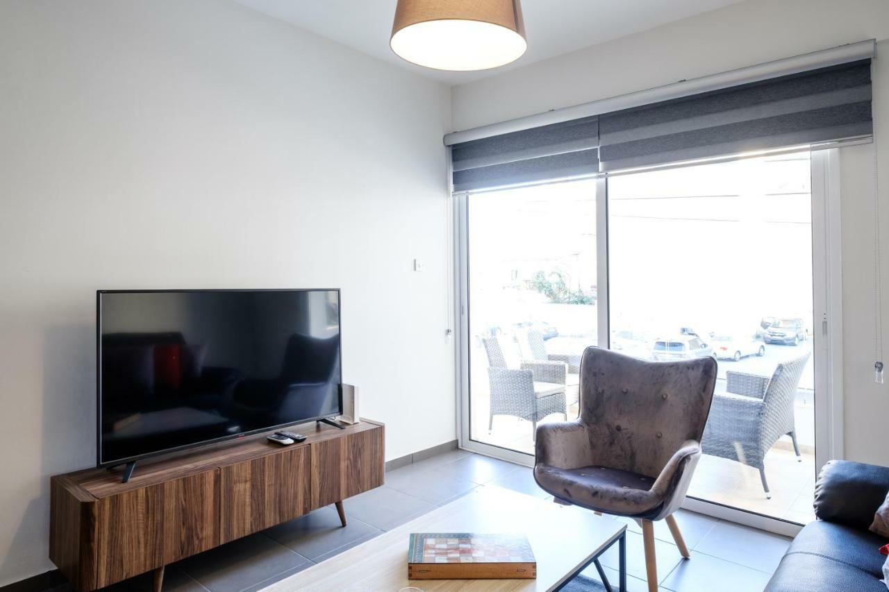 Book Me Now Central Flat Larnaca Exterior photo